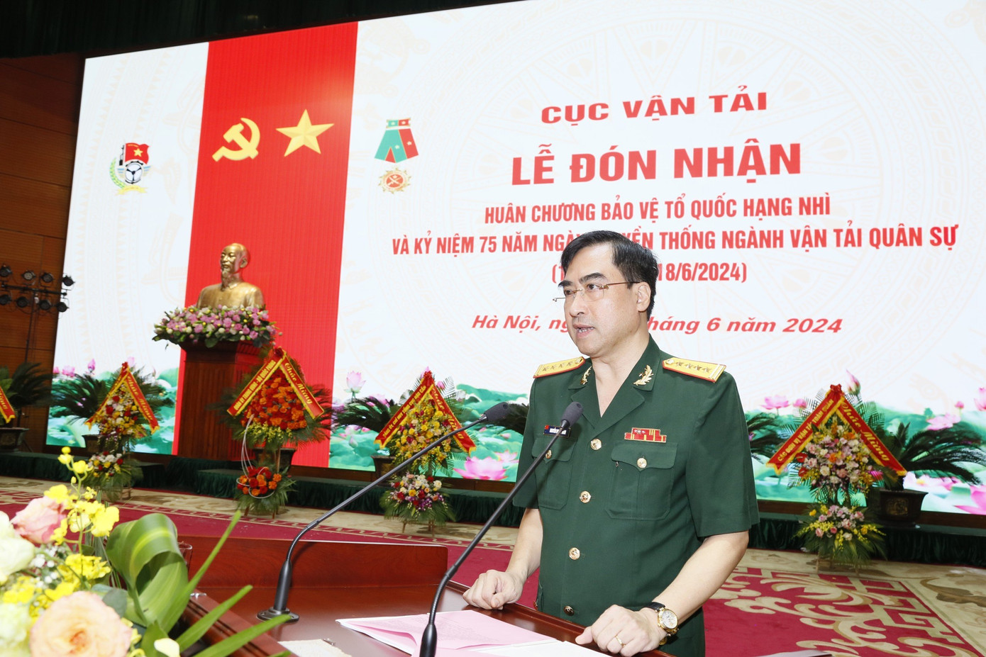 Đại tá Nguyễn Hoàng Nam - Cục trưởng Cục Vận tải, ôn lại chặng đường 75 năm tự hào của lớp lớp thế hệ cán bộ, chiến sĩ ngành Vận tải quân sự.