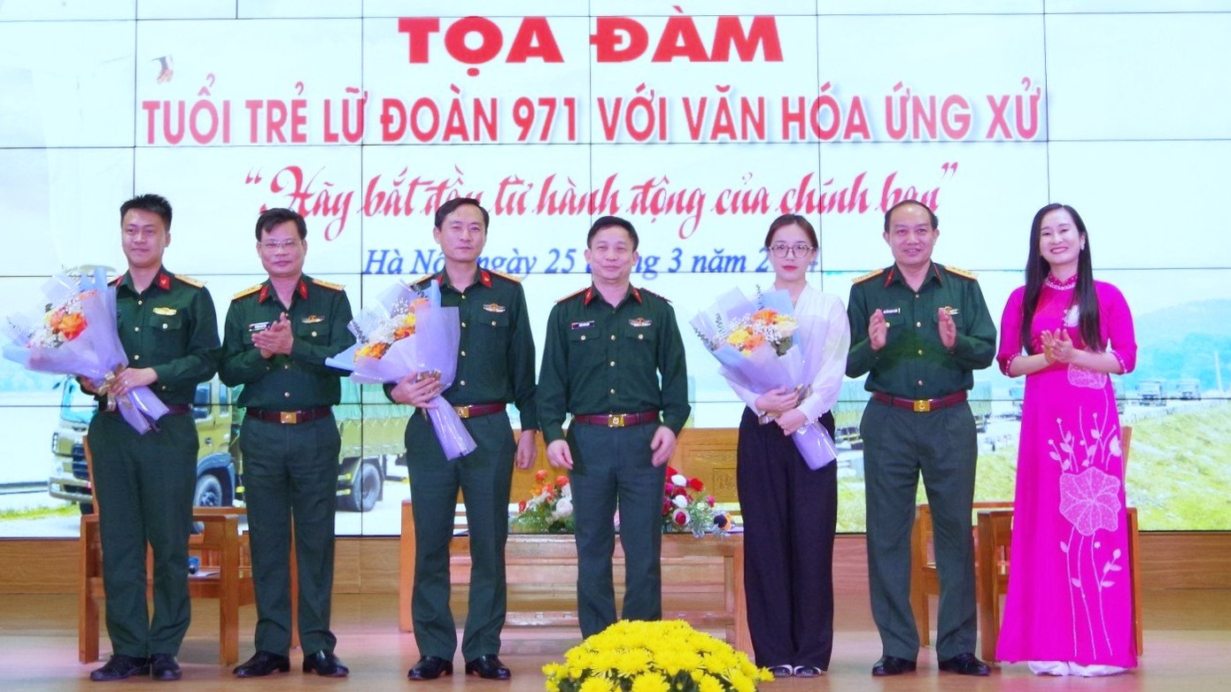 Các đại biểu tham gia tọa đàm đã có nhiều ý kiến thảo luận chất lượng về chủ đề mà tọa đàm hướng tới.