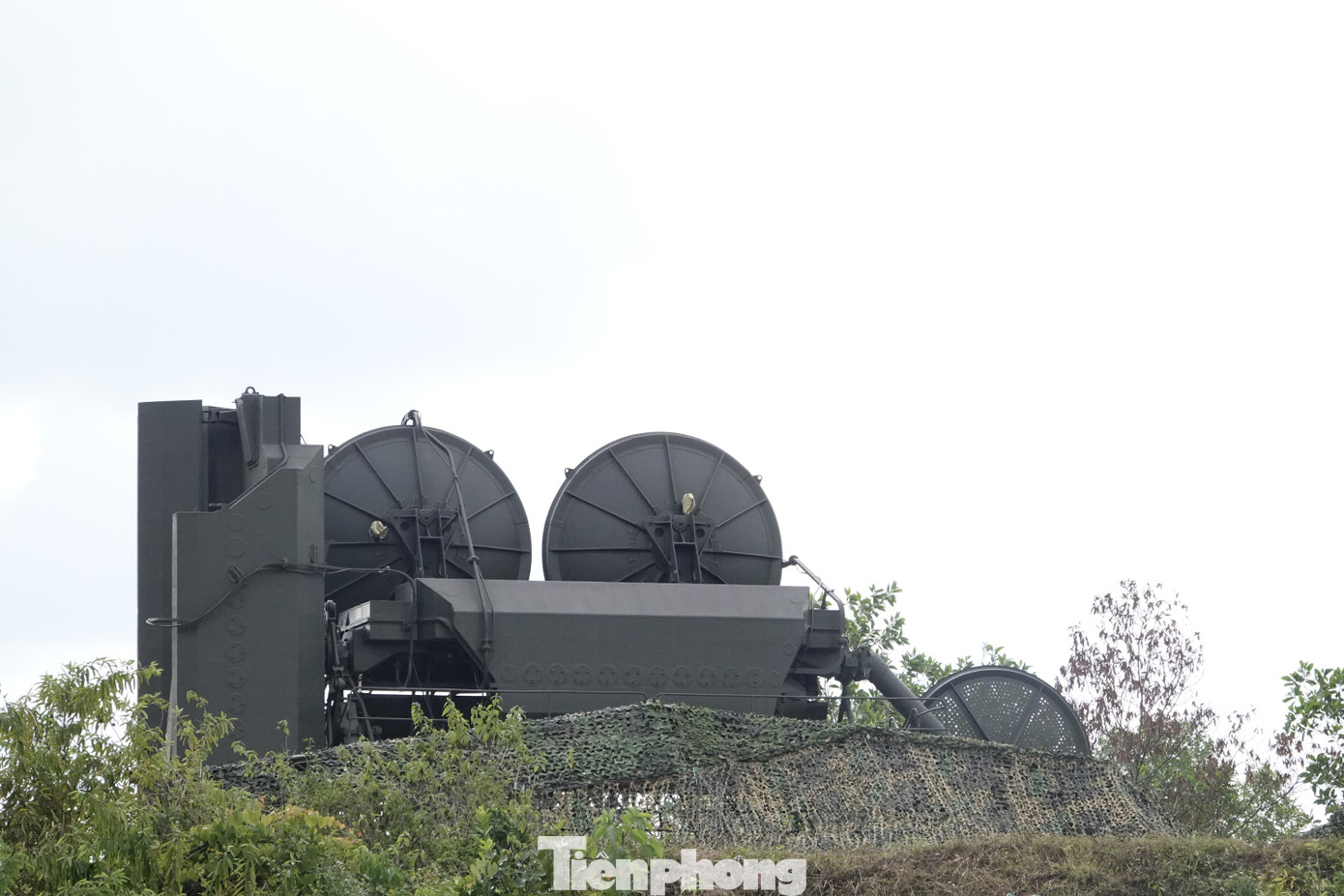 Hệ thống radar đảm bảo cho tên lửa đánh trúng mục tiêu.