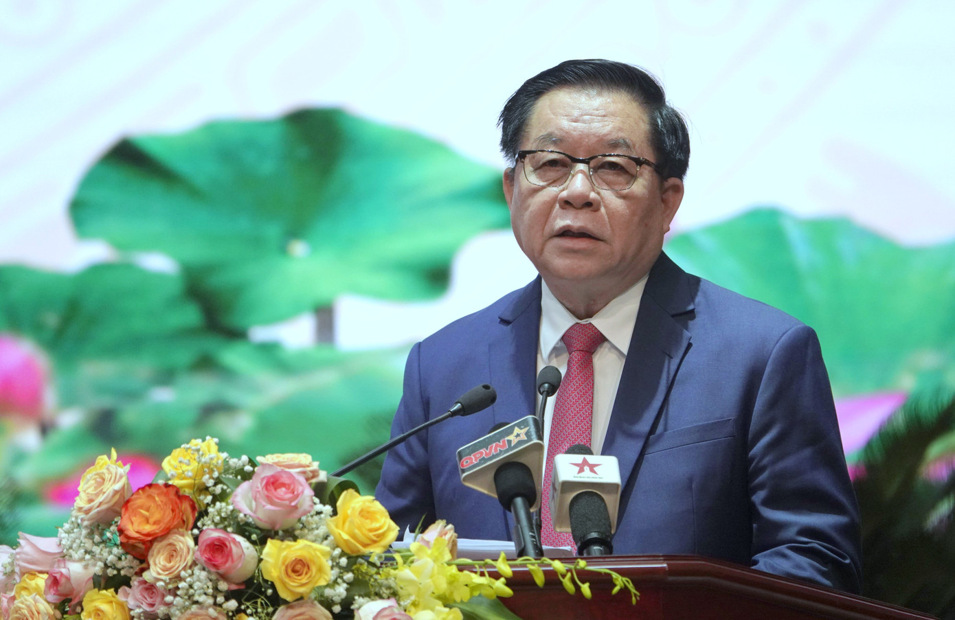 Trưởng Ban Tuyên giáo Trung ương Nguyễn Trọng Nghĩa phát biểu đề dẫn Hội thảo.