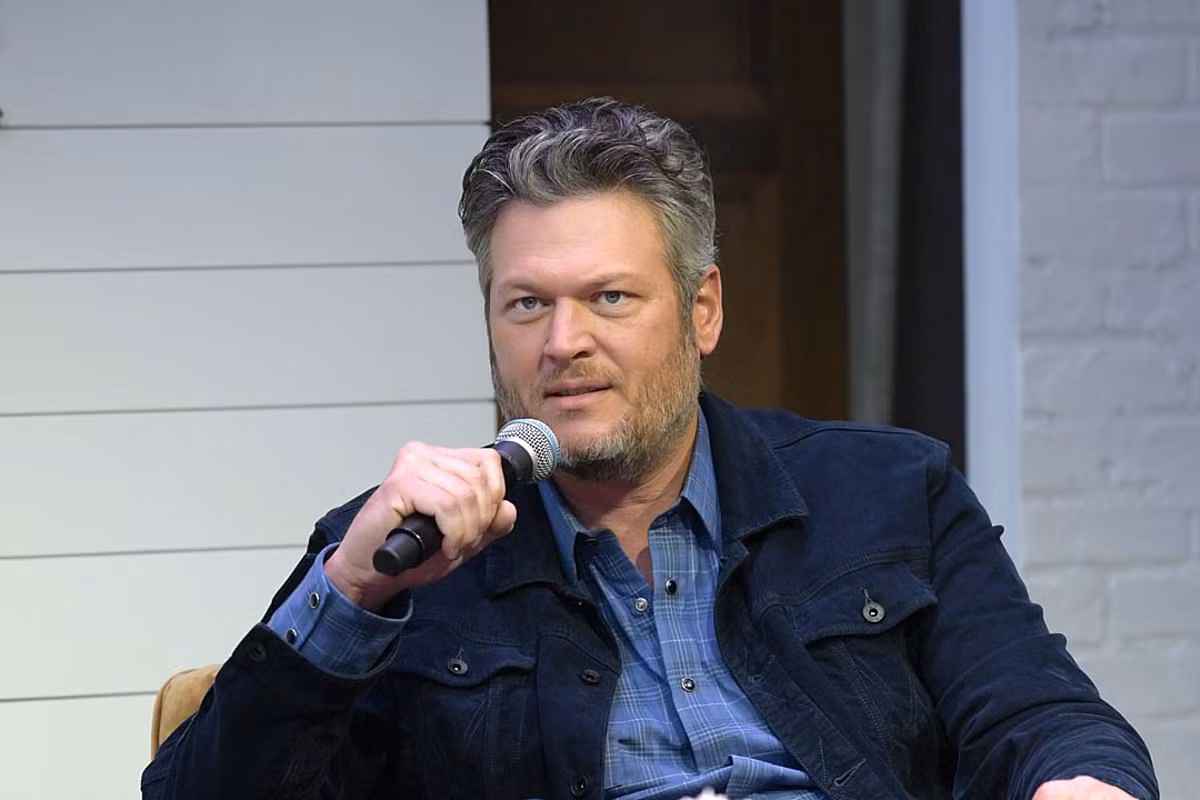 Giám khảo "The Voice Mỹ" Blake Shelton kiếm được 83 triệu USD trong năm qua, giữ hạng 9.