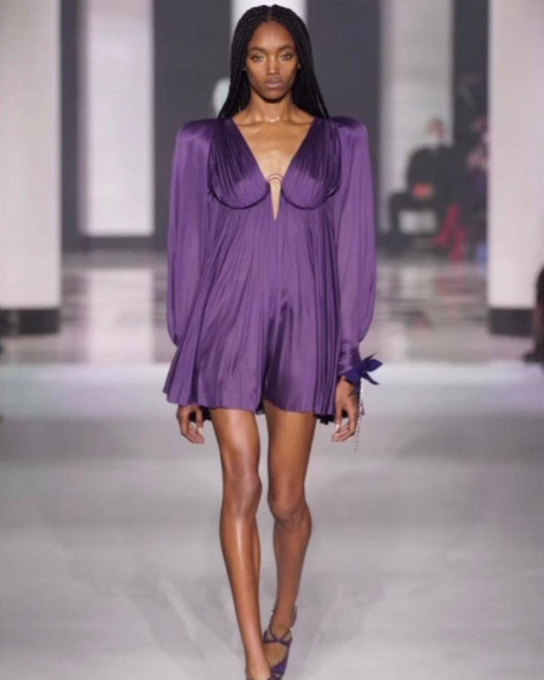 Majesty Amare (24 tuổi) đến từ Mỹ. Cô xuất hiện lần đầu tiên trong show diễn Proenza Schouler trong Tuần lễ thời trang New York sau khi được phát hiện trên Instagram.