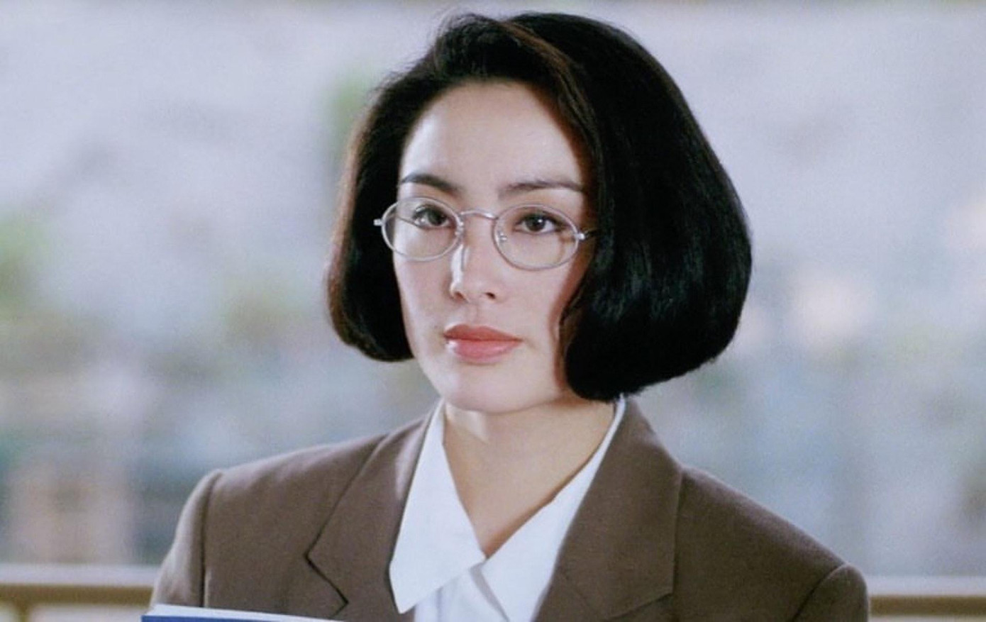 Những tác phẩm tiếp theo của cô như &quot;Thần Bài&quot; (đóng cùng Châu Nhuận Phát, Lưu Đức Hoa và Vương Tổ Hiền), “Đổ thành” (đóng cùng Châu Tinh Trì)… đều phá kỷ lục phòng vé Hồng Kông.