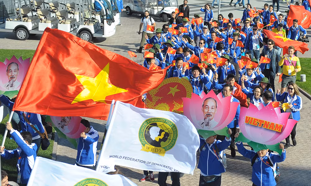 Quốc kỳ Việt Nam tung bay ở Festival thanh niên, sinh viên thế giới 19 ảnh 13