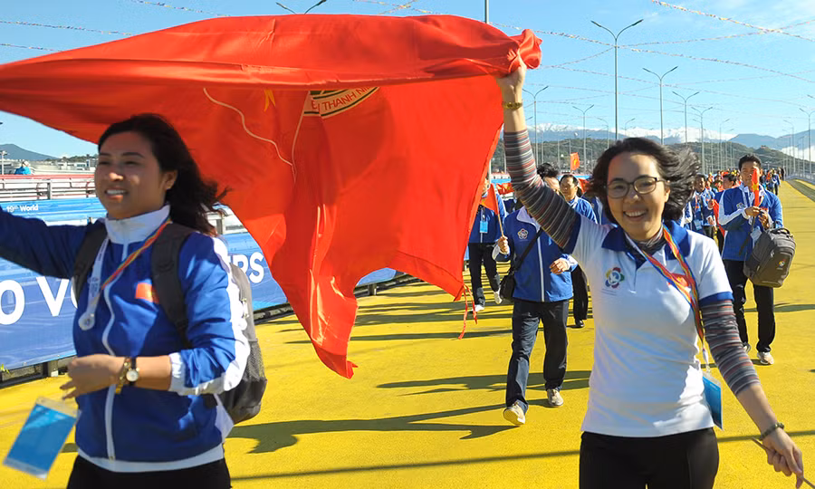 Quốc kỳ Việt Nam tung bay ở Festival thanh niên, sinh viên thế giới 19 ảnh 9