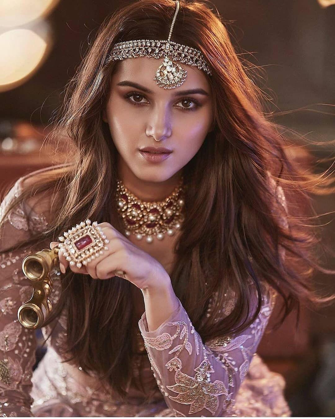 Sao nữ xinh đẹp Tara Sutaria nhận kết quả dương tính vào ngày 23/3. Một tuần sau đó, cô thông báo đã khỏi bệnh, hoàn toàn khỏe mạnh. Sao nữ xinh đẹp Tara Sutaria nhận kết quả dương tính vào ngày 23/3. Một tuần sau đó, cô thông báo đã khỏi bệnh, hoàn toàn khỏe mạnh.