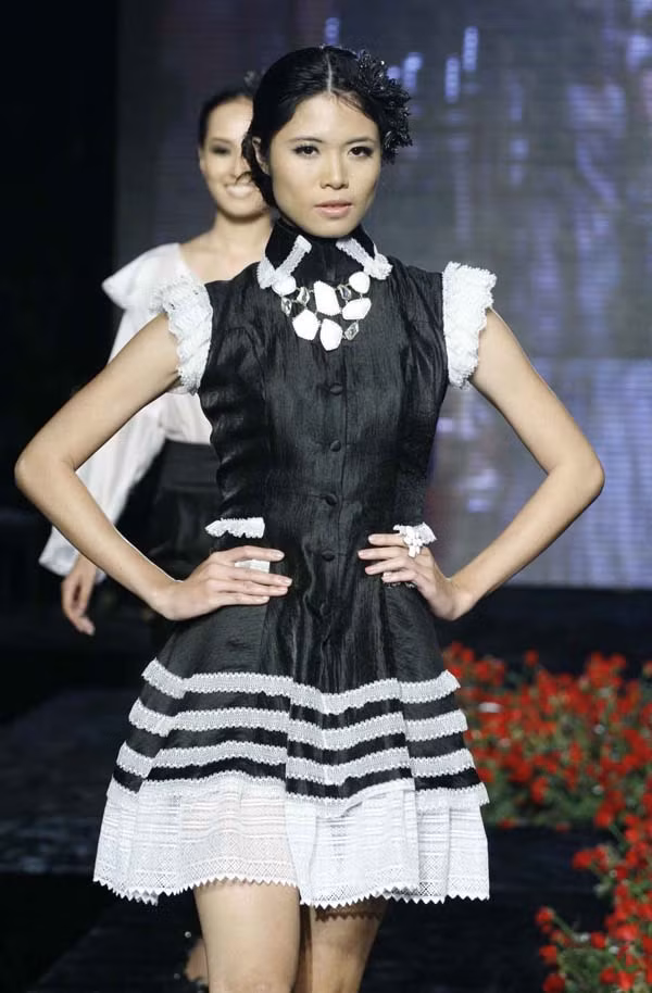 Bộ sưu tập thời trang mang sự quý phái của các cô gái Italia