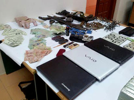 Số súng đạn và tài sản thu được của Tạ Văn Hùng