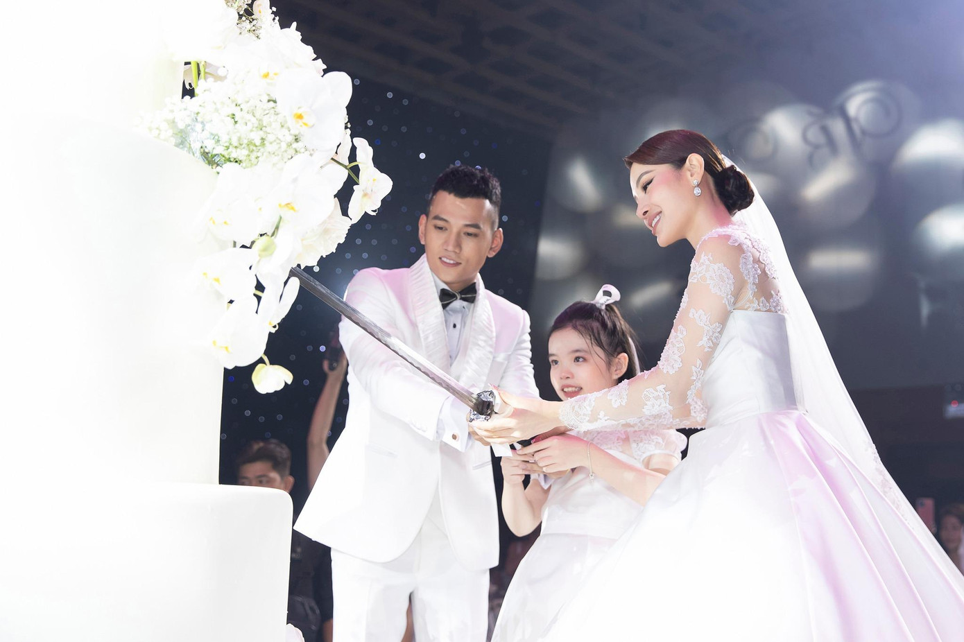 Phương Trinh Jolie, Lý Bình bên cạnh bé Mia