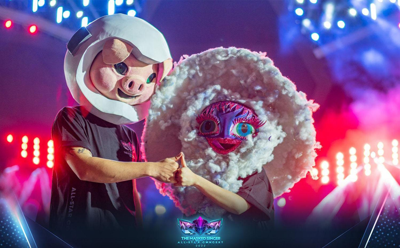 Khoảnh khắc dễ thương của Phi Hành Gia Heo (Vũ.) và Lady Mây. Khoảnh khắc dễ thương của Phi Hành Gia Heo (Vũ.) và Lady Mây.