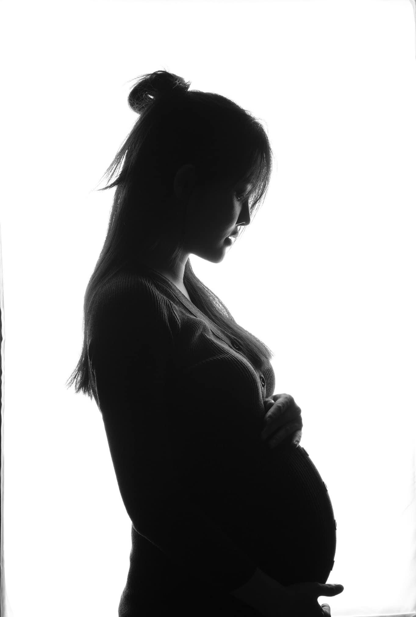 Khoảnh khắc mang thai Bona được Trương Mỹ Nhân chia sẻ.