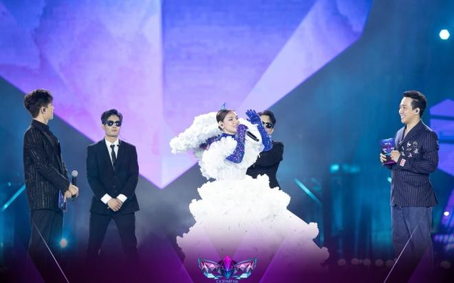 Lady Mây Myra Trần trong đêm Chung kết The Masked Singer Vietnam Lady Mây Myra Trần trong đêm Chung kết The Masked Singer Vietnam