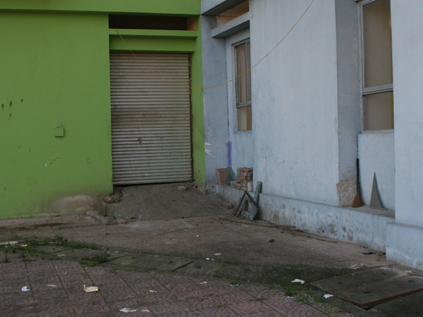 Nhà chung cư bị ẩm mốc