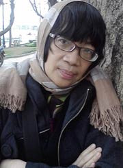 Nhà thơ Giáng Vân