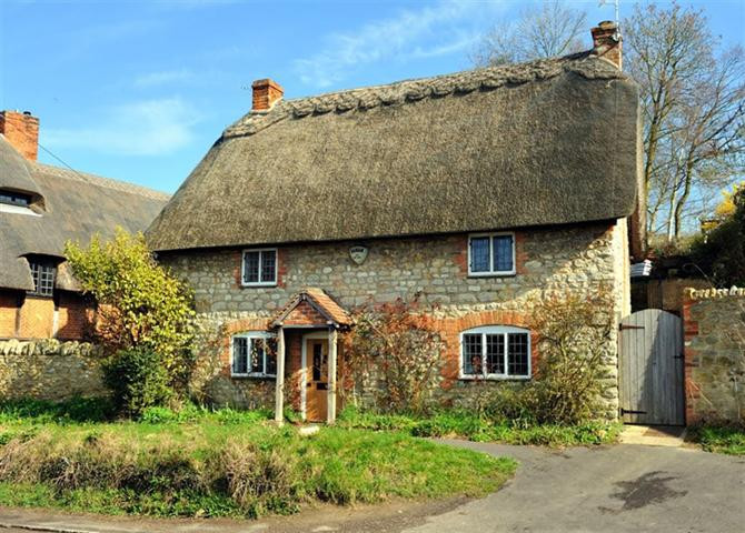 Không quá mềm mại nhưng nhà tranh ở Long Crendon lại mang nhiều nét tinh tế.