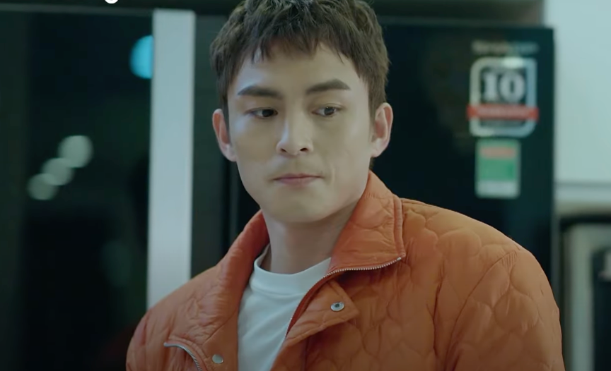 Gia An (Lãnh Thanh) giải thích với bà Lan (NSND Lê Khanh) về mối quan hệ với Mai Anh. Ảnh: CMH.