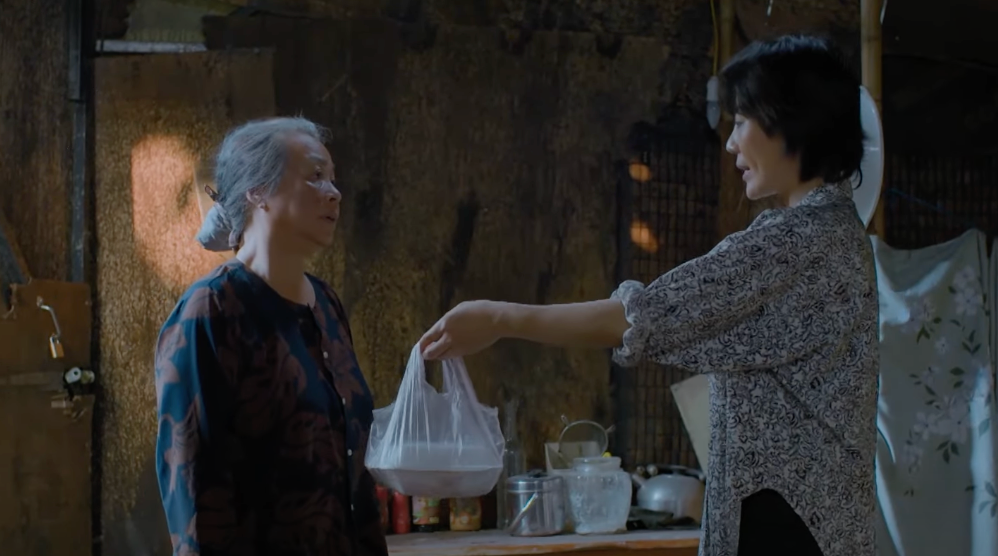 Luyến (Thanh Hương) không muốn giữ mối quan hệ mẹ chồng - nàng dâu với bà Tình (NSƯT Thanh Quý). Ảnh: CMH.