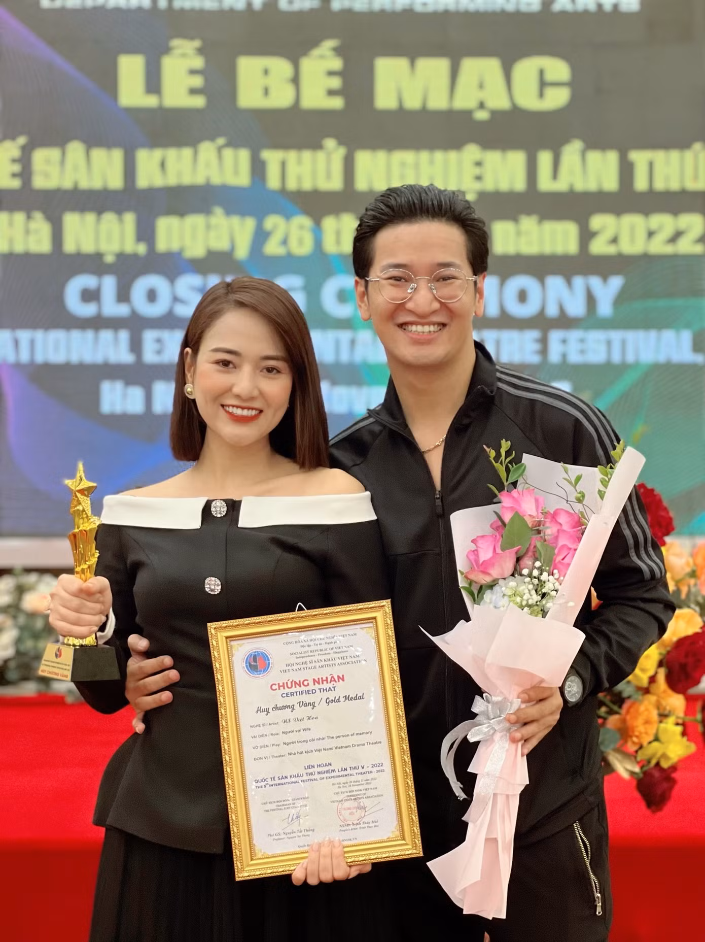 Việt Hoa - Trọng Trí bên nhau từ thời là sinh viên Đại học Sân khấu - Điện ảnh Hà Nội. Ảnh: FBNV.