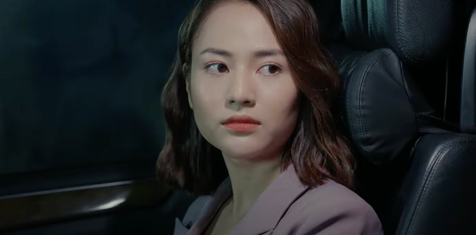 Phương (Việt Hoa) từ chối nói chuyện ngoài công việc với Gia An (Lãnh Thanh). Ảnh: CMH. Phương (Việt Hoa) từ chối nói chuyện ngoài công việc với Gia An (Lãnh Thanh). Ảnh: CMH.