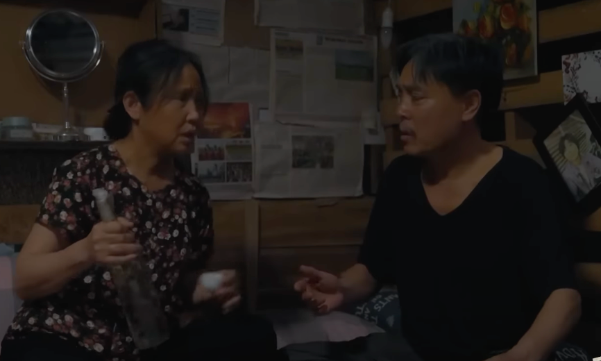 Bố mẹ Luyến lên kế hoạch vòi tiền con gái để cứu con trai. Ảnh: CMH.