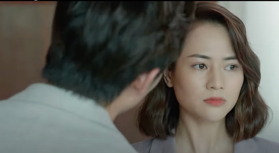 Phương (Việt Hoa) có vẻ giận dỗi vì Gia An (Lãnh Thanh) dành cả ngày bên Mai Anh (Minh Thu). Ảnh: CMH. Phương (Việt Hoa) có vẻ giận dỗi vì Gia An (Lãnh Thanh) dành cả ngày bên Mai Anh (Minh Thu). Ảnh: CMH.