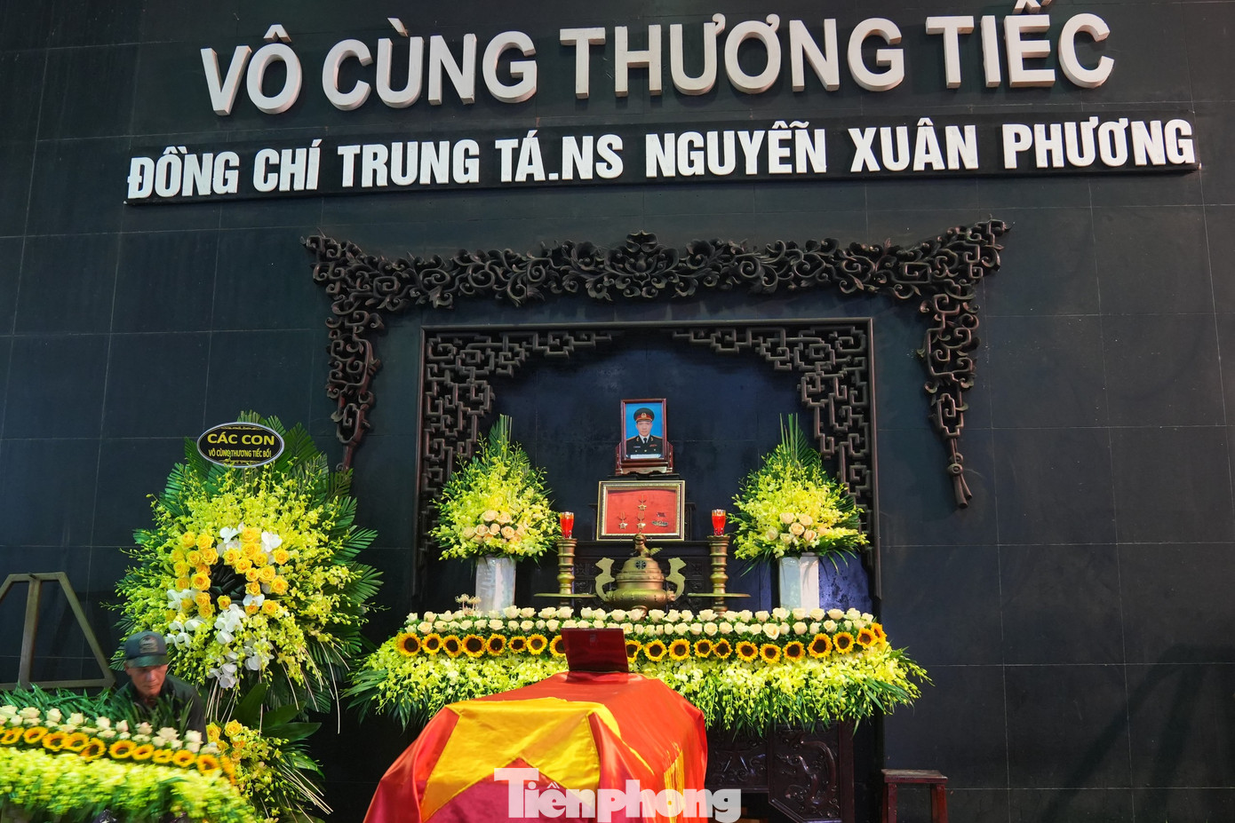 Lễ tang nhạc sĩ Xuân Phương diễn ra từ 11h30 ngày 1/12 tại Nhà tang lễ số 5 Trần Thánh Tông (Hà Nội) . Ảnh: Đức Nguyễn. Lễ tang nhạc sĩ Xuân Phương diễn ra từ 11h30 ngày 1/12 tại Nhà tang lễ số 5 Trần Thánh Tông (Hà Nội) . Ảnh: Đức Nguyễn.