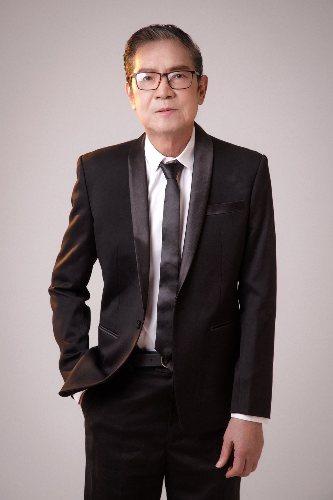 Ca sĩ Bảo Yến - vợ nhạc sĩ Quốc Dũng - thông báo gia đình không nhận vòng hoa và phúng điếu.