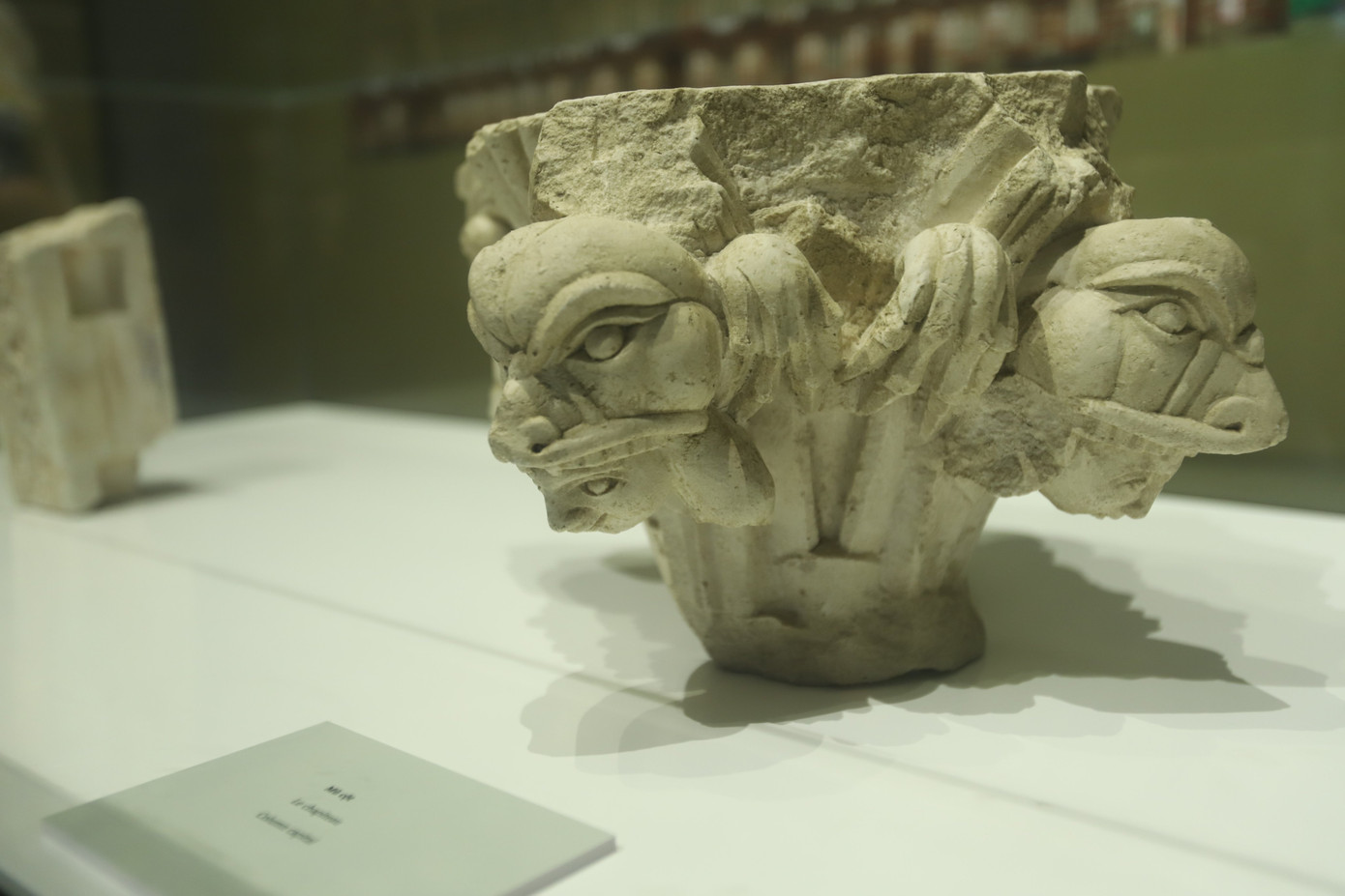 Những hiện vật minh chứng cho sự tương đồng của di sản Hoàng thành Thăng Long và thành phố Toulouse của Pháp. Ảnh: Minh An. Những hiện vật minh chứng cho sự tương đồng của di sản Hoàng thành Thăng Long và thành phố Toulouse của Pháp. Ảnh: Minh An.