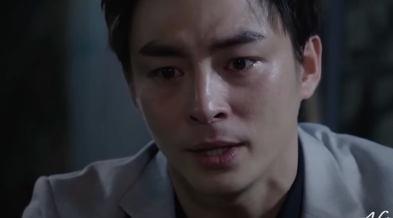 Gia An (Lãnh Thanh) đau đớn khi phát hiện sự thật về cái chết của bố mẹ. Ảnh: CMH. Gia An (Lãnh Thanh) đau đớn khi phát hiện sự thật về cái chết của bố mẹ. Ảnh: CMH.