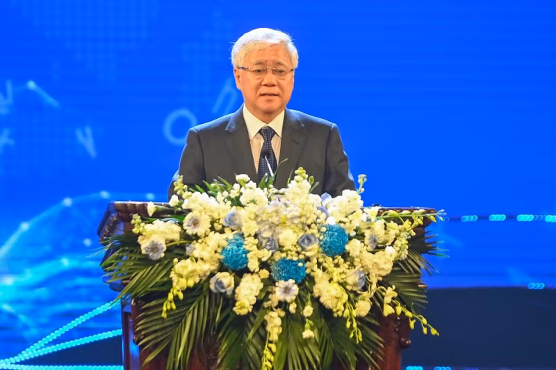 Bí thư T.Ư Đảng, Chủ tịch Ủy ban T.Ư Mặt trận Tổ quốc (MTTQ) Việt Nam Đỗ Văn Chiến phát biểu tại lễ trao giải thưởng Sách Quốc gia lần thứ 6.