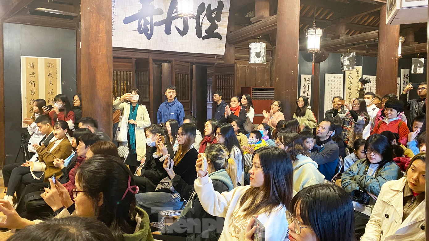 Sự kiện thu hút đông đảo du khách trong và ngoài nước tham gia.