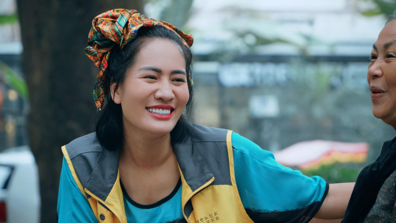 Vai Bình mang màu sắc mới, khác lạ hoàn toàn so với những vai diễn trước kia của Minh Cúc.