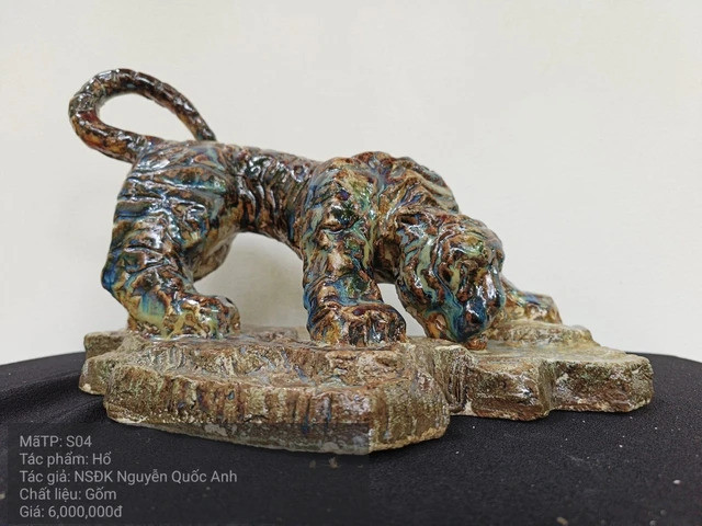 Một số tác phẩm trong dự án Nghệ thuật xoa dịu thương đau 5649 . Một số tác phẩm trong dự án Nghệ thuật xoa dịu thương đau 5649 .