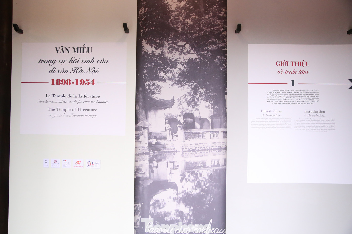 Trong giai đoạn 1898-1954, Di tích Văn Miếu - Quốc Tử Giám và Viện Viễn đông Bác cổ Pháp có mối liên hệ chặt chẽ trong việc bảo vệ, tu bổ thường xuyên khu di tích, phục hồi chức năng thờ tự và luôn duy trì được vai trò quan trọng của địa điểm này đối với cảnh quan của Hà Nội.