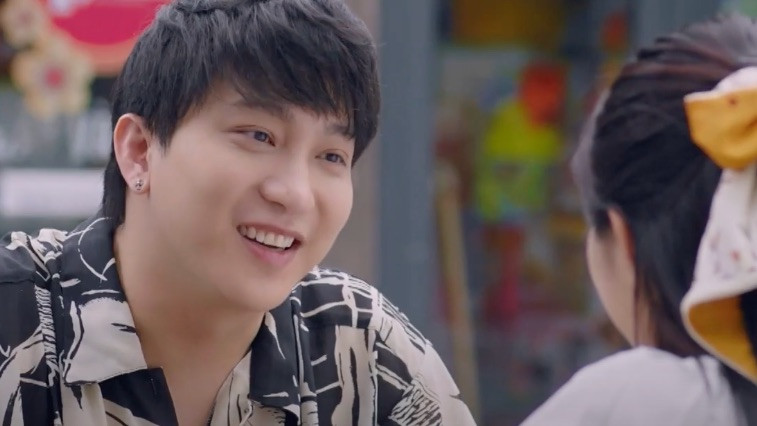 Phúc (B Trần) mong muốn làm fan ruột của Thảo (Ngọc Huyền). Ảnh: CMH.