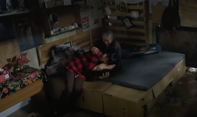 Tình tiết này được cho là mở ra cái kết có hậu cho các nhân vật trong phim. Ảnh: CMH. Tình tiết này được cho là mở ra cái kết có hậu cho các nhân vật trong phim. Ảnh: CMH.