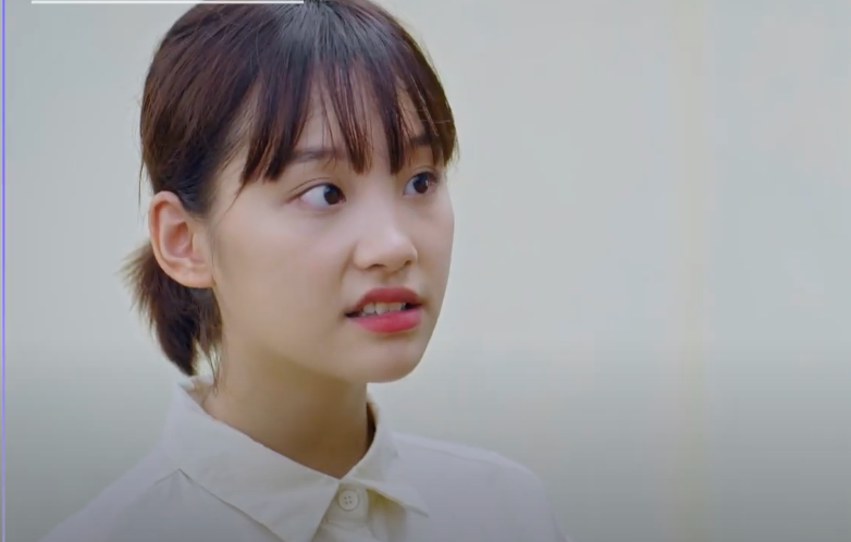 Ninh (Thu Hà) muốn cùng Hiếu (Duy Khánh) lên thành phố nhưng bị Hiếu từ chối. Ảnh: CMH.