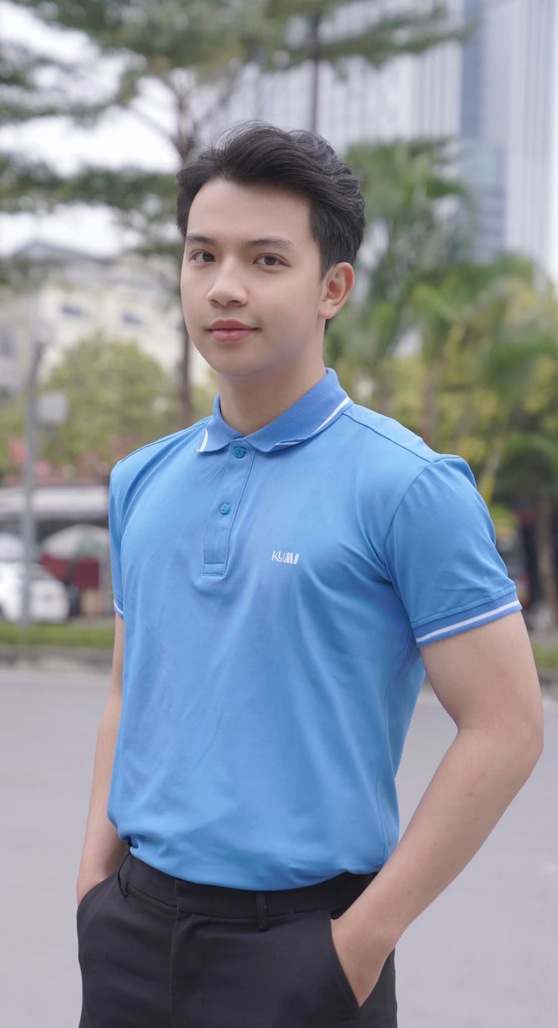 Ngoài đời, Việt Hoàng vui vẻ, cười nhiều, tươi sáng hơn nhân vật Thạch. Ảnh: NVCC. Ngoài đời, Việt Hoàng vui vẻ, cười nhiều, tươi sáng hơn nhân vật Thạch. Ảnh: NVCC.