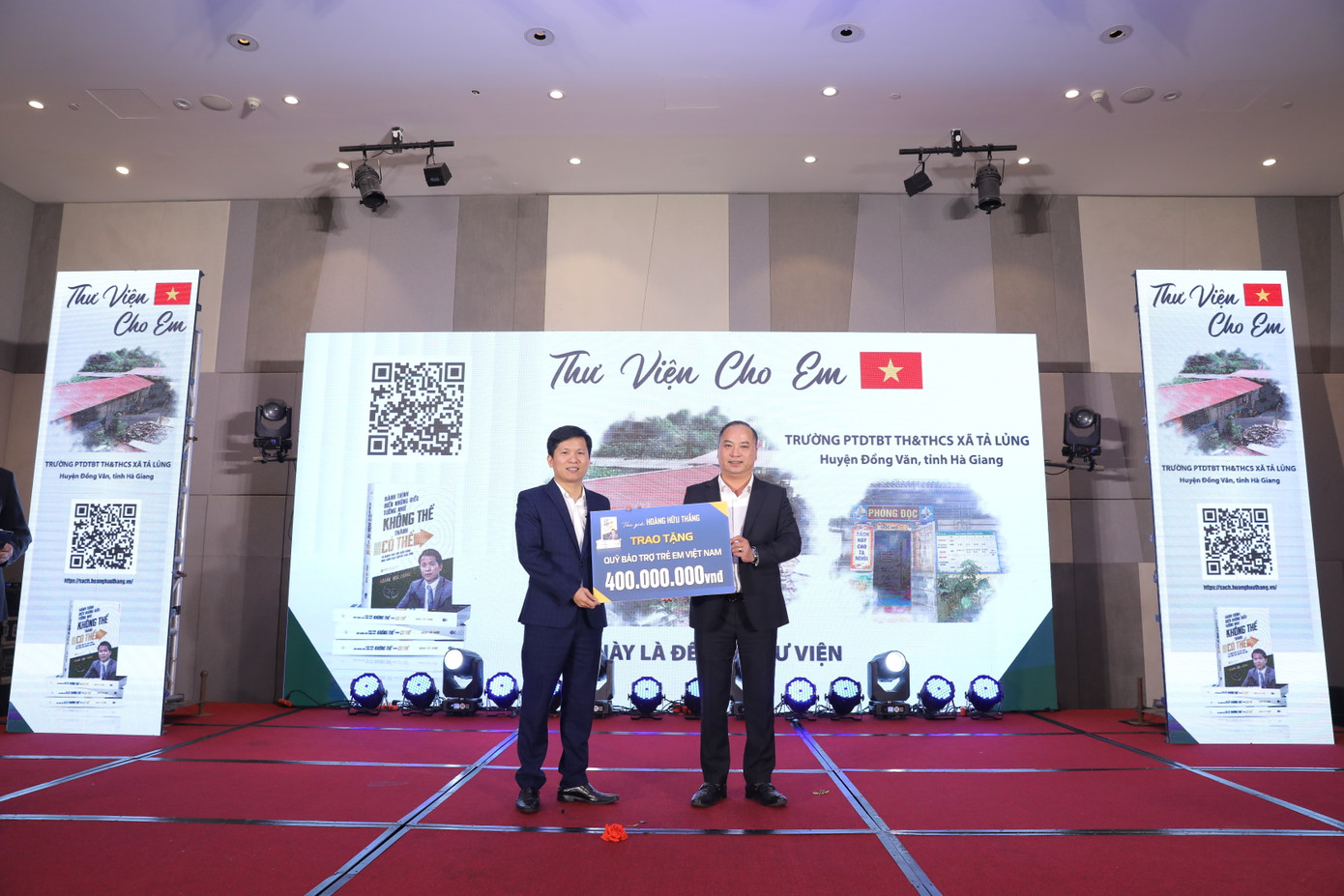 Toàn bộ lợi nhuận thu được từ việc bán sách sẽ được dùng cho quỹ từ thiện Chắp cánh ước mơ kết hợp với Quỹ Bảo trợ trẻ em Việt Nam.