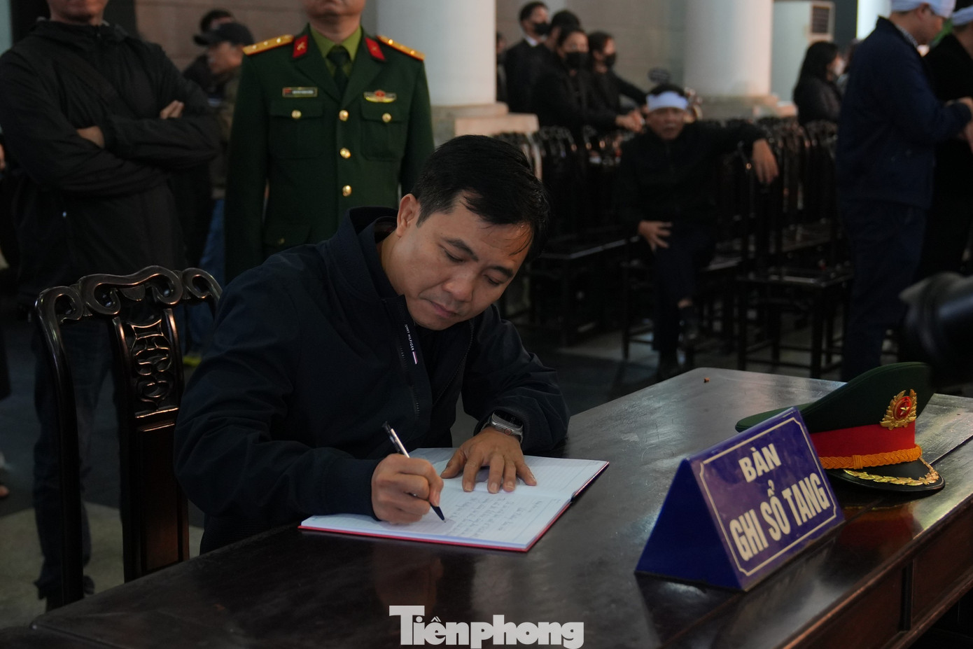 Đạo diễn Đỗ Thanh Hải - Phó Tổng giám đốc Đài Truyền hình Việt Nam - luyến tiếc khi anh còn nhiều điều muốn thực hiện cùng nhạc sĩ Xuân Phương. Ảnh: Đức Nguyễn. Đạo diễn Đỗ Thanh Hải - Phó Tổng giám đốc Đài Truyền hình Việt Nam - luyến tiếc khi anh còn nhiều điều muốn thực hiện cùng nhạc sĩ Xuân Phương. Ảnh: Đức Nguyễn.