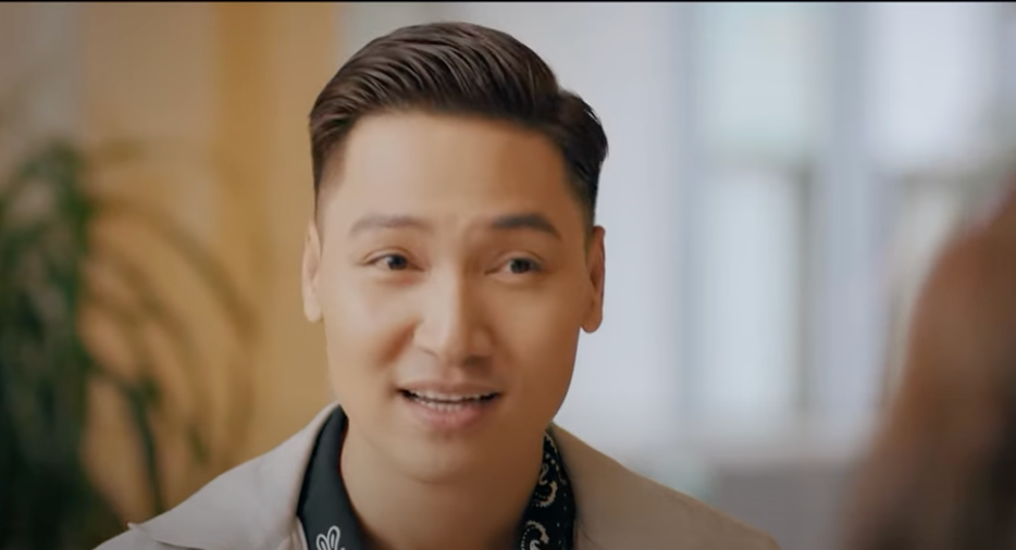 Quy (Mạnh Trường) đưa ra lời mời hợp tác với Ly (Thùy Anh) khi biết nhà cô mở tiệm bánh. Ảnh: CMH. Quy (Mạnh Trường) đưa ra lời mời hợp tác với Ly (Thùy Anh) khi biết nhà cô mở tiệm bánh. Ảnh: CMH.