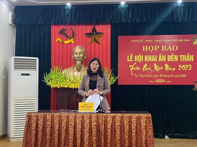 Bà Nguyễn Thị Như - Phó Chủ tịch UBND TP. Nam Định, chia sẻ tại Họp báo Lễ hội Khai ấn đền Trần năm 2023. Bà Nguyễn Thị Như - Phó Chủ tịch UBND TP. Nam Định, chia sẻ tại Họp báo Lễ hội Khai ấn đền Trần năm 2023.