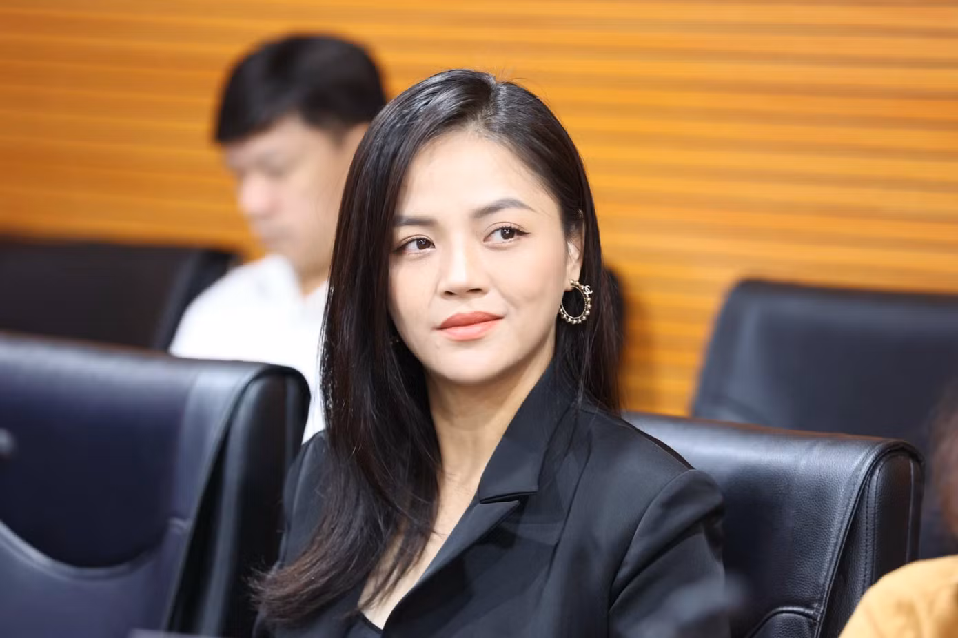 Thu Quỳnh tiết lộ thời gian tới cô sẽ tích cực tham gia các hoạt động xã hội, đặc biệt là những hoạt động liên quan đến bảo vệ quyền con người, quyền phụ nữ và trẻ em. Ảnh: Trọng Tài.