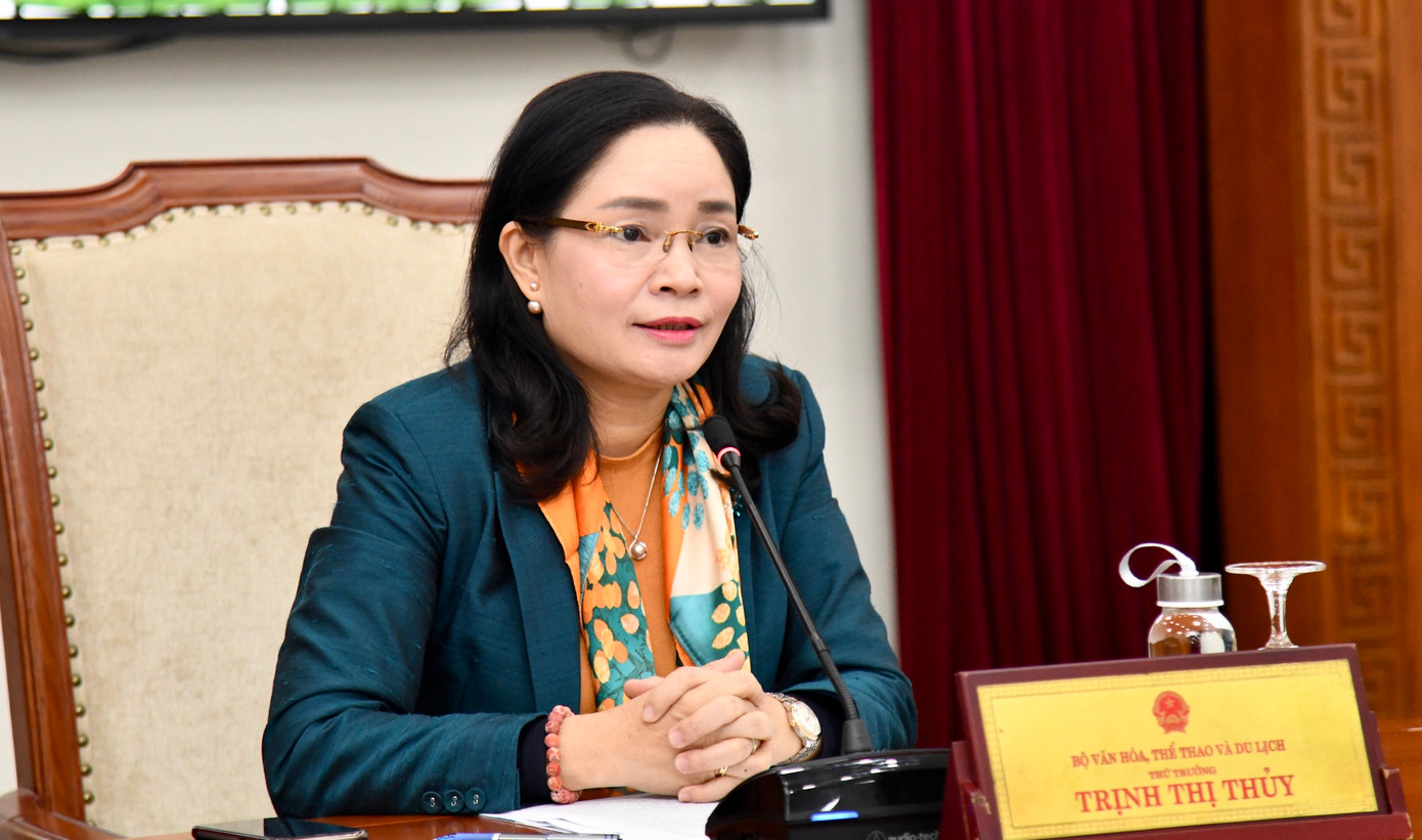 Thứ trưởng Bộ VHTTDL Trịnh Thị Thủy phát biểu tại họp báo hội nghị toàn quốc về phát triển các ngành công nghiệp văn hóa Thứ trưởng Bộ VHTTDL Trịnh Thị Thủy phát biểu tại họp báo hội nghị toàn quốc về phát triển các ngành công nghiệp văn hóa