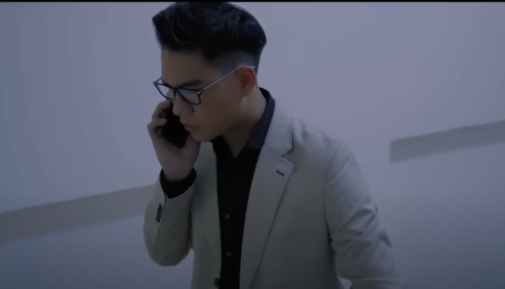 Thịnh (Minh Hoàng) - trợ lý của Hoàng được giao nhiệm vụ lấy món đồ quan trọng tại công ty GHT. Ảnh: CMH.