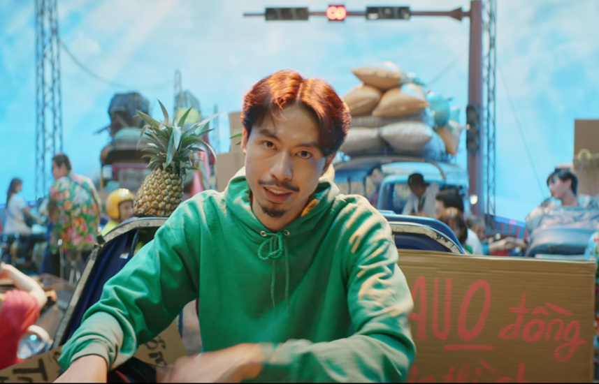 Năm 2022 đánh dấu một năm thành công của Hoàng Thuỳ Linh khi hai ca khúc Gieo quẻ, See tình được đông đảo khán giả đón nhận. Năm 2022 đánh dấu một năm thành công của Hoàng Thuỳ Linh khi hai ca khúc Gieo quẻ, See tình được đông đảo khán giả đón nhận.