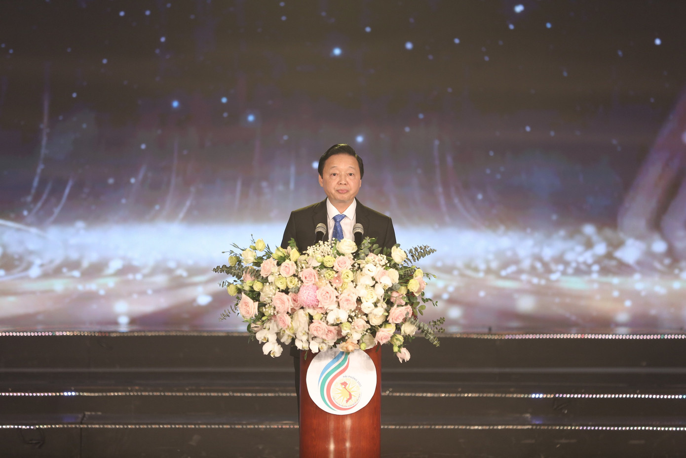 Ủy viên T.Ư Đảng, Phó Thủ tướng Chính phủ Trần Hồng Hà phát biểu tại buổi lễ. Ủy viên T.Ư Đảng, Phó Thủ tướng Chính phủ Trần Hồng Hà phát biểu tại buổi lễ.