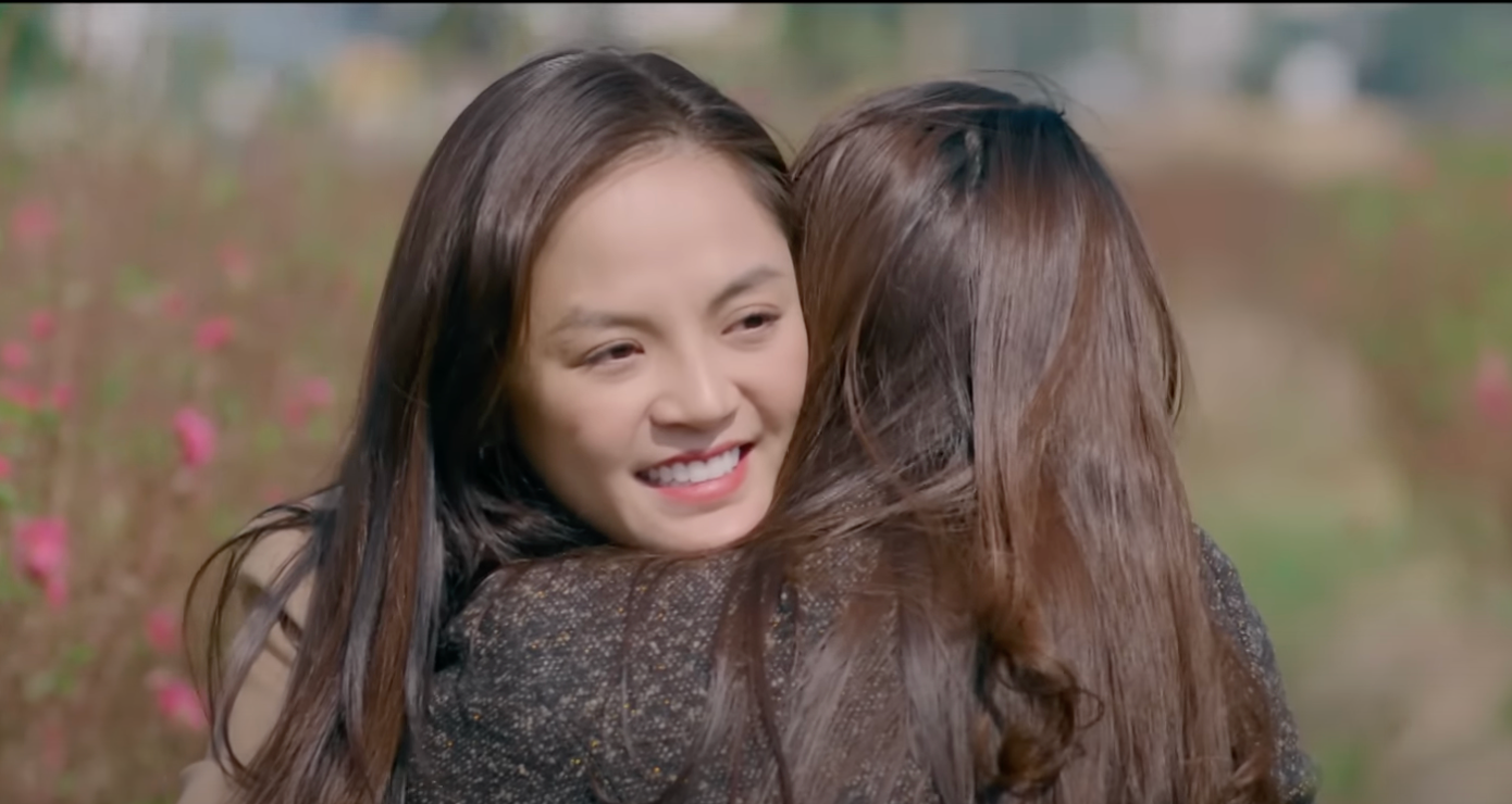 Hoàng (Việt Anh) được minh oan. Vợ chồng Nguyệt (Thu Quỳnh) và Hùng (Hà Việt Dũng) đón nhận tin vui sau 10 năm chờ đợi. Ảnh: CMH.