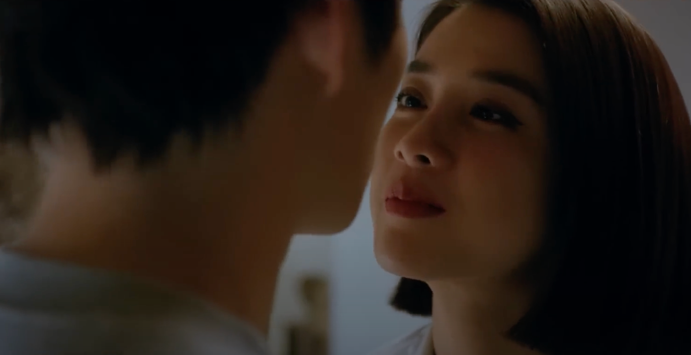 Linh (Trình Mỹ Duyên) mạnh dạn hỏi liệu Tú (Đình Tú) có thích mình. Ảnh: CMH. Linh (Trình Mỹ Duyên) mạnh dạn hỏi liệu Tú (Đình Tú) có thích mình. Ảnh: CMH.