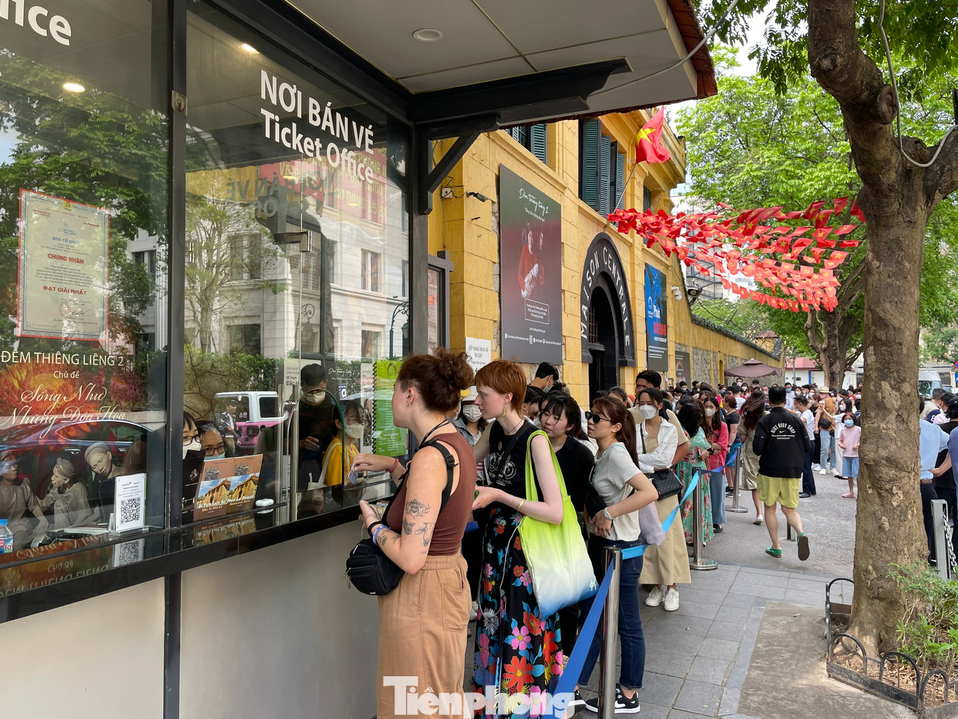 Di tích Nhà tù Hỏa Lò tăng phí tham quan từ 30.000 đồng lên 50.000 đồng.